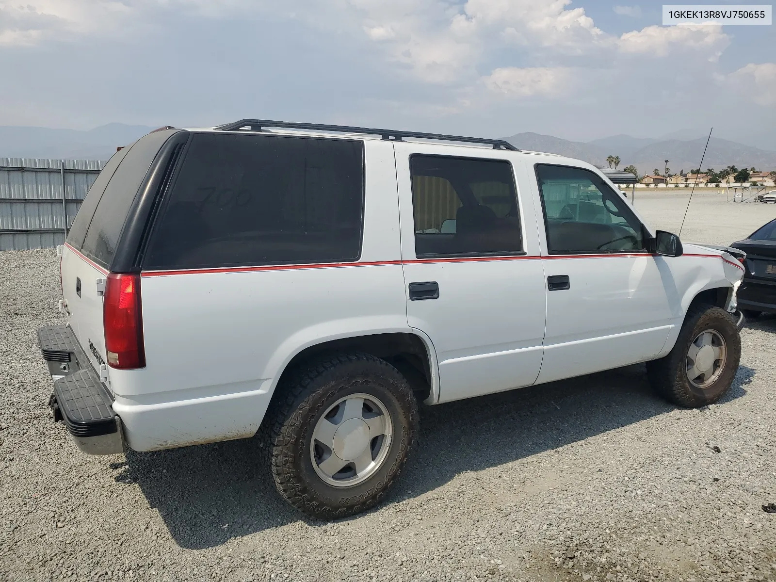1997 GMC Yukon VIN: 1GKEK13R8VJ750655 Lot: 63167834