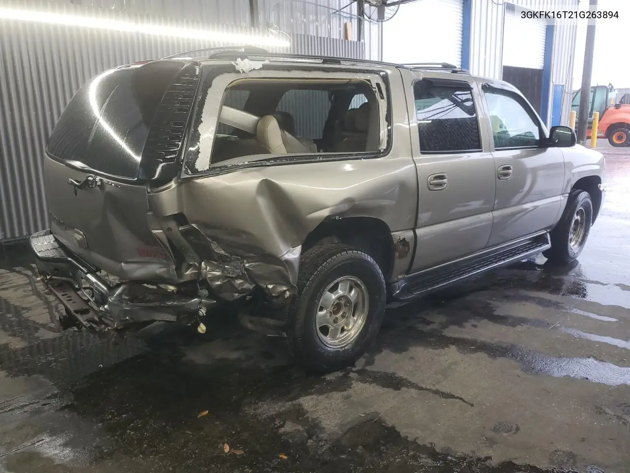 2001 GMC Yukon Xl K1500 VIN: 3GKFK16T21G263894 Lot: 61808305