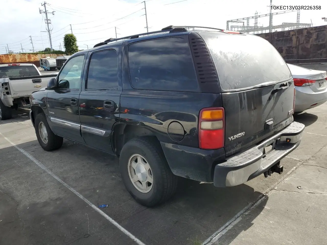 2003 GMC Yukon VIN: 1GKEC13V03R226358 Lot: 56752465