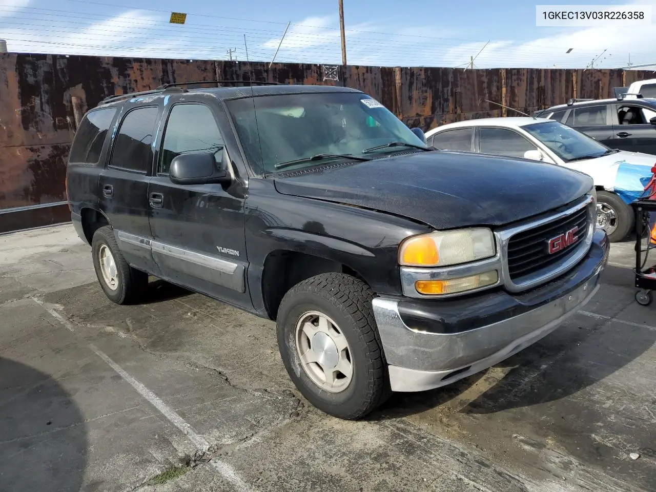 2003 GMC Yukon VIN: 1GKEC13V03R226358 Lot: 56752465