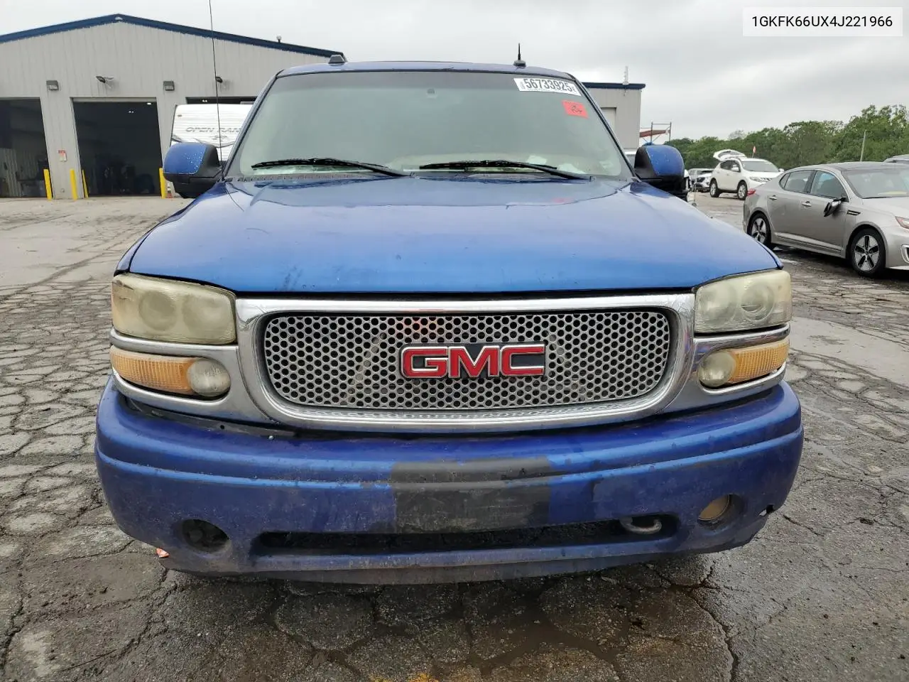 2004 GMC Yukon Xl Denali VIN: 1GKFK66UX4J221966 Lot: 56733925