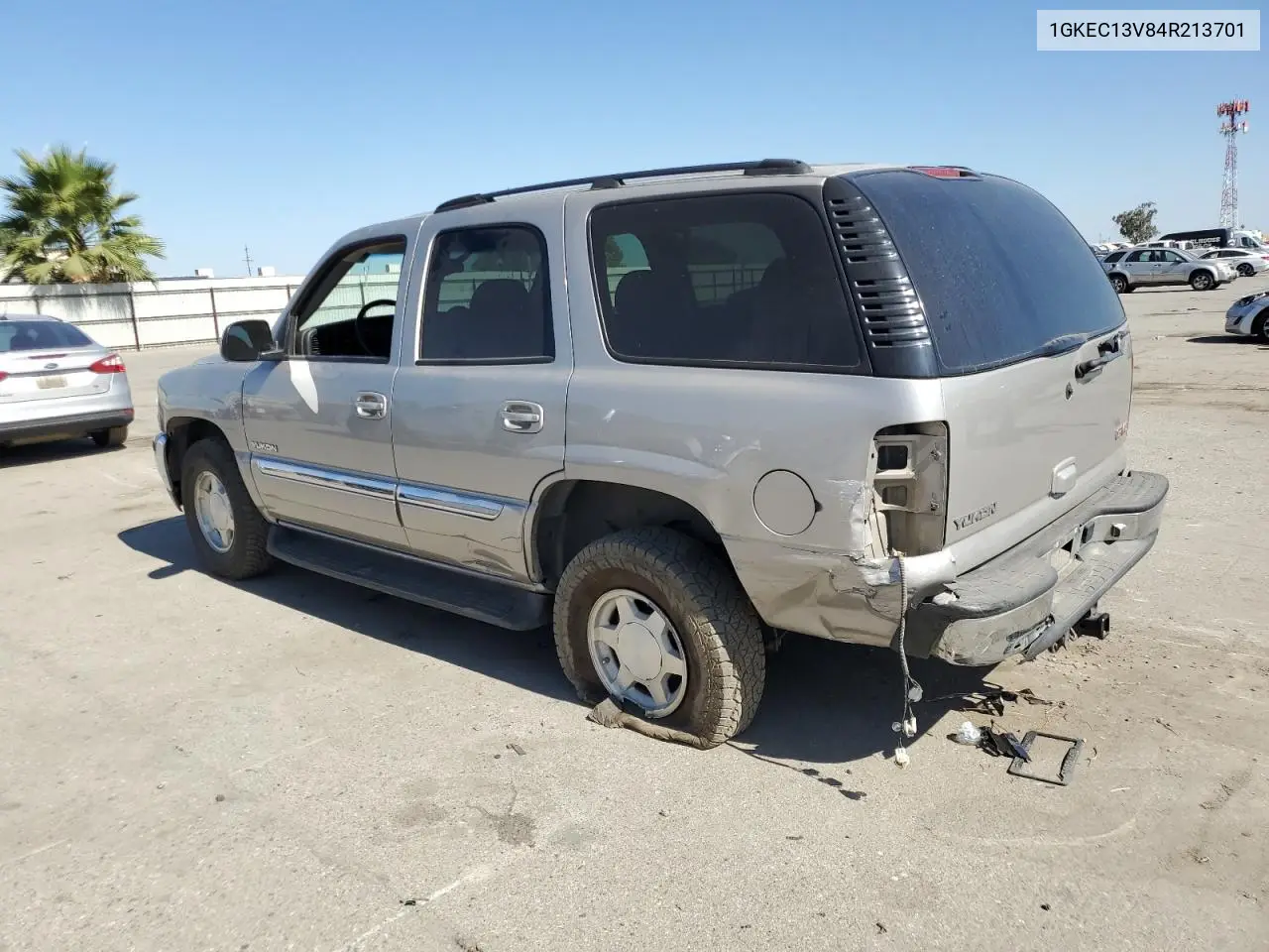 2004 GMC Yukon VIN: 1GKEC13V84R213701 Lot: 62532325