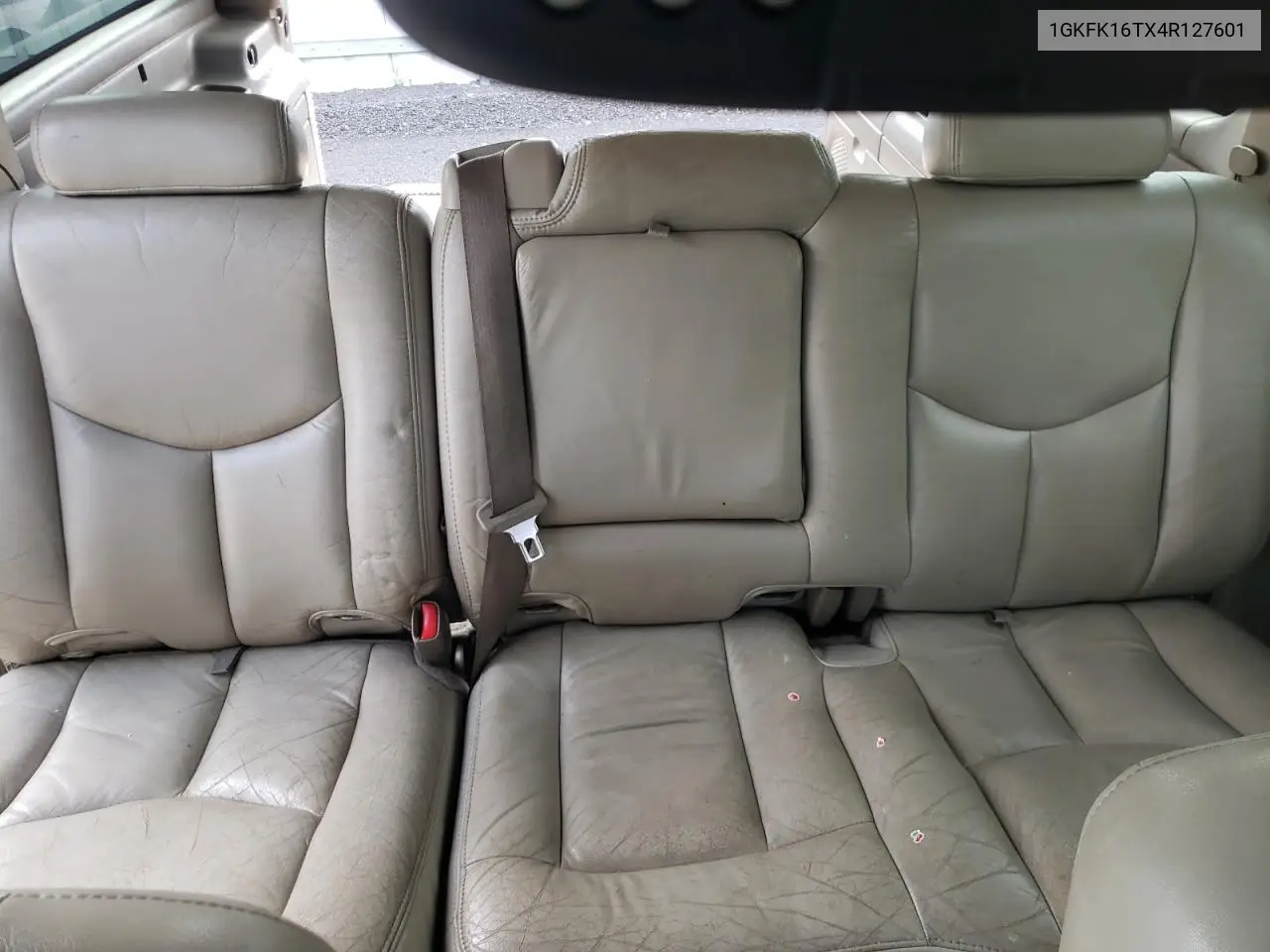 2004 GMC Yukon Xl K1500 VIN: 1GKFK16TX4R127601 Lot: 63744215