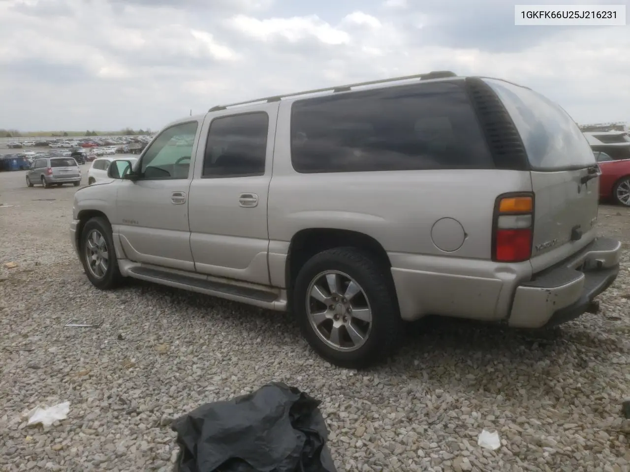 2005 GMC Yukon Xl Denali VIN: 1GKFK66U25J216231 Lot: 52962575