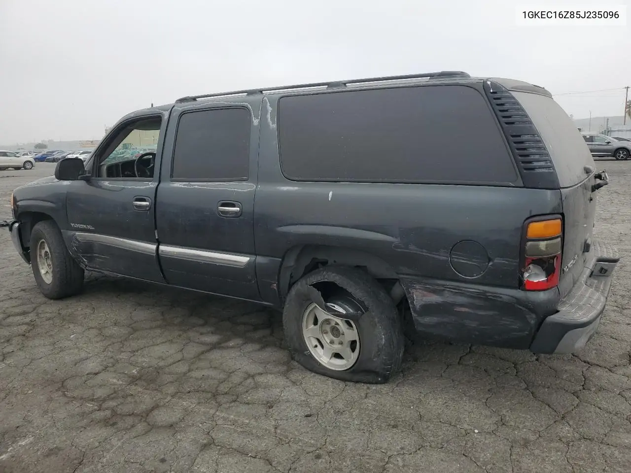 2005 GMC Yukon Xl C1500 VIN: 1GKEC16Z85J235096 Lot: 54122015