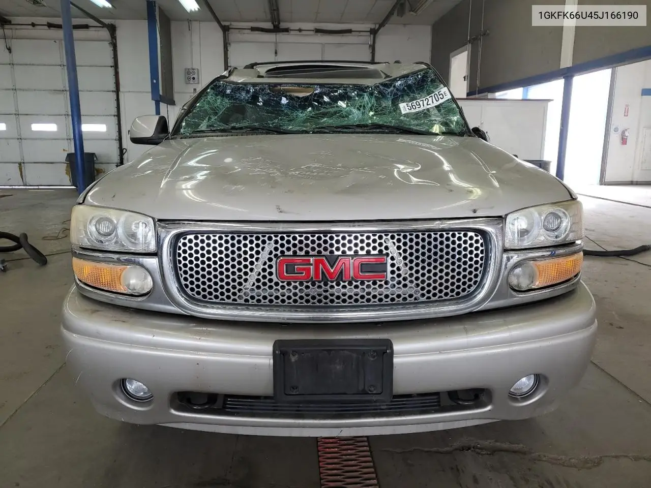 2005 GMC Yukon Xl Denali VIN: 1GKFK66U45J166190 Lot: 56972705