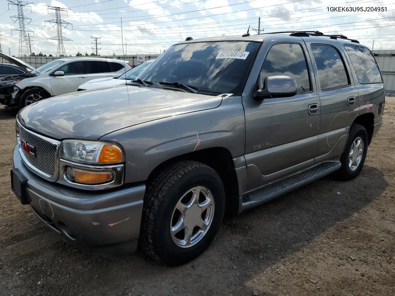 2005 GMC Yukon Denali VIN: 1GKEK63U95J204951 Lot: 62136875