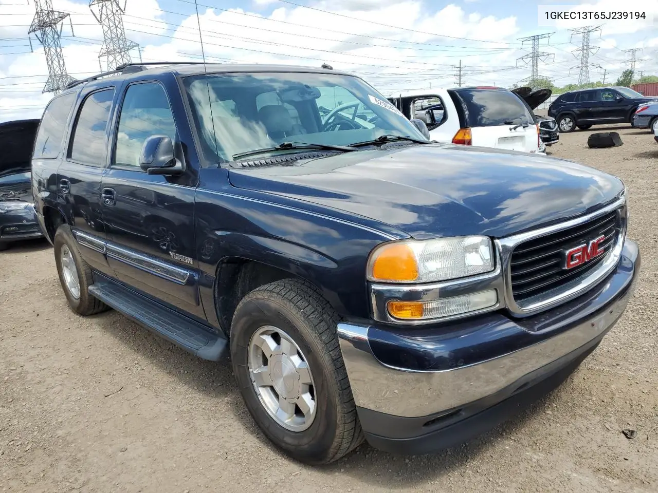 2005 GMC Yukon VIN: 1GKEC13T65J239194 Lot: 62904615