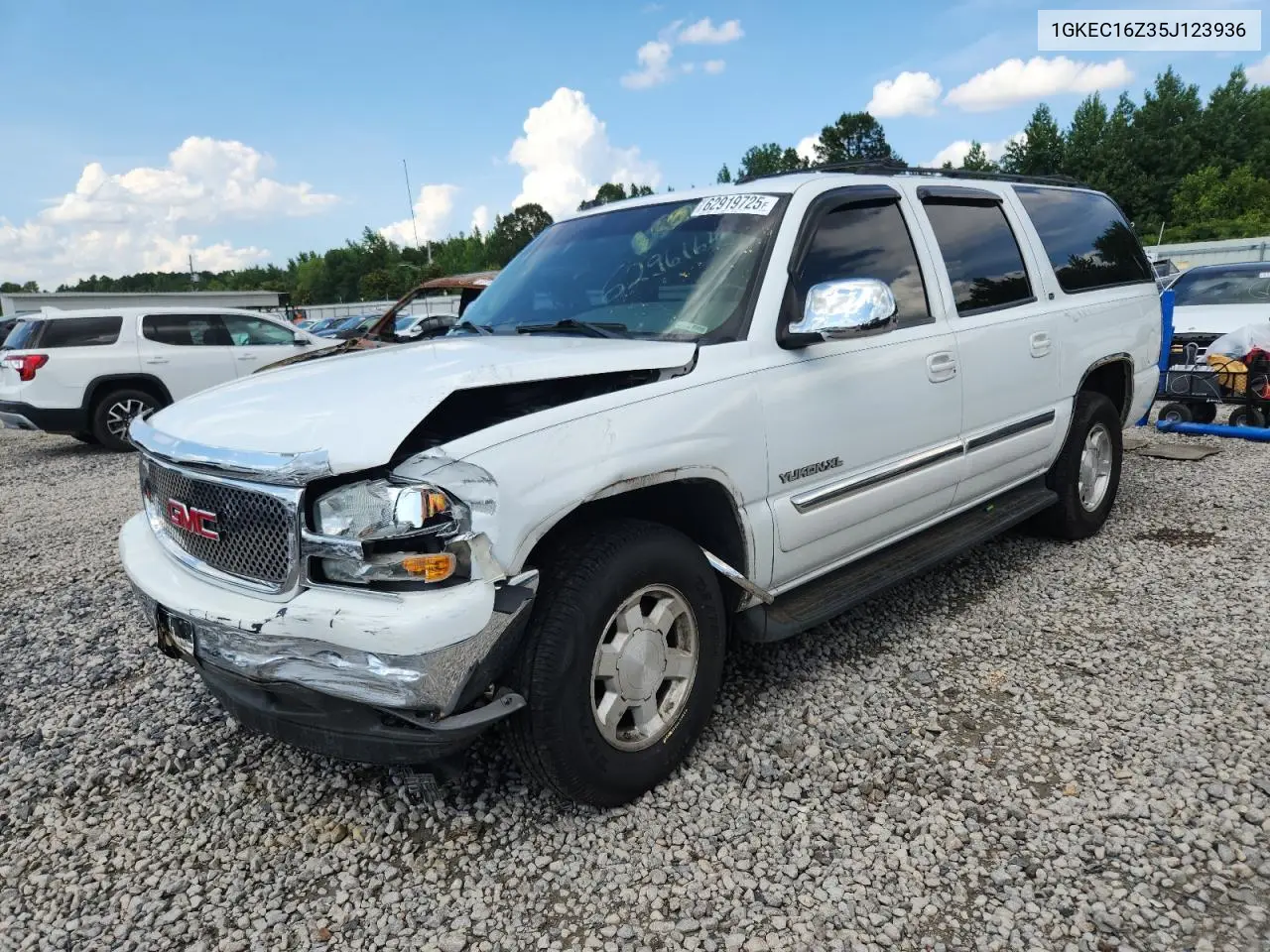 2005 GMC Yukon Xl C1500 VIN: 1GKEC16Z35J123936 Lot: 62919725