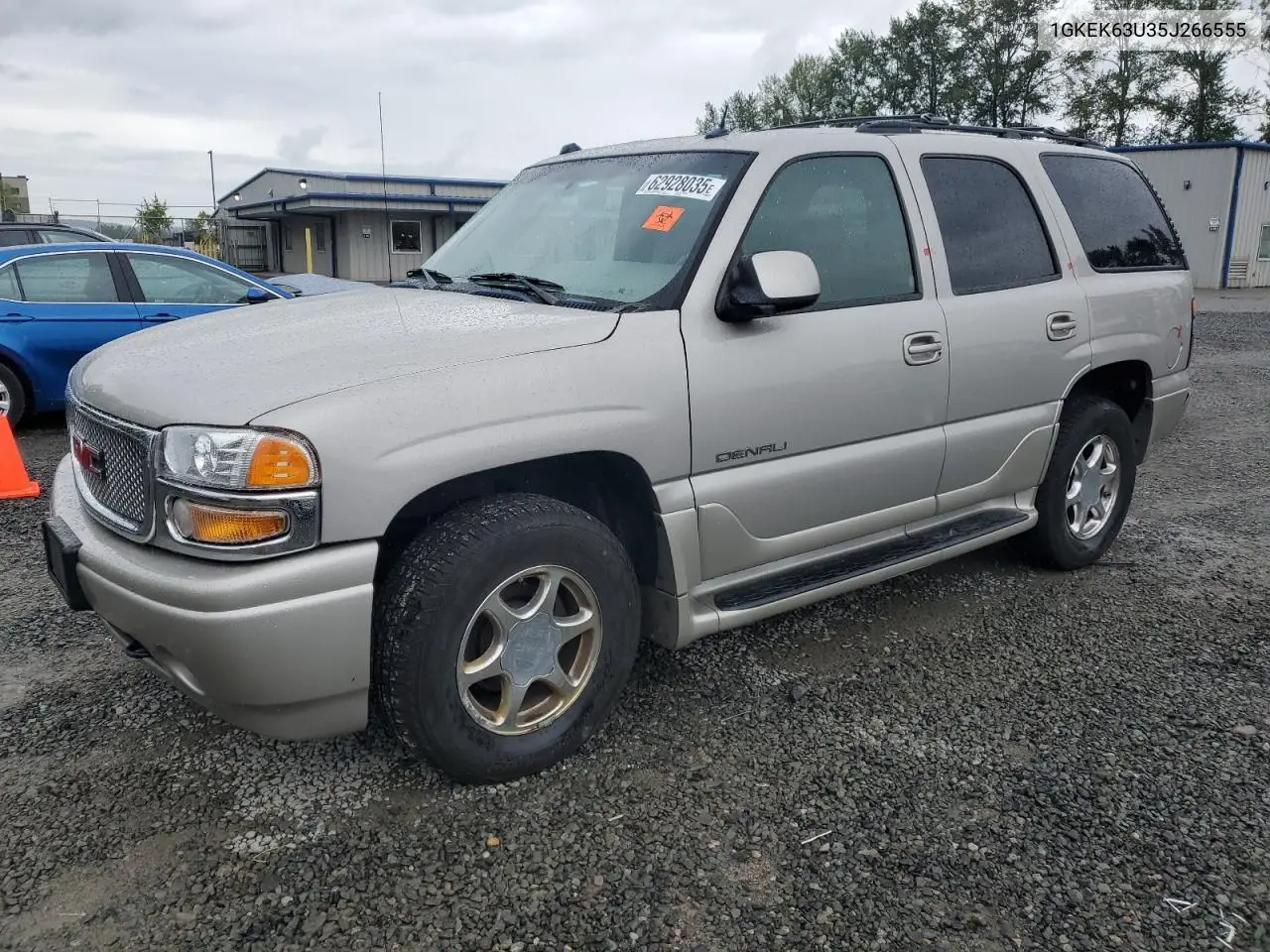 2005 GMC Yukon Denali VIN: 1GKEK63U35J266555 Lot: 62928035