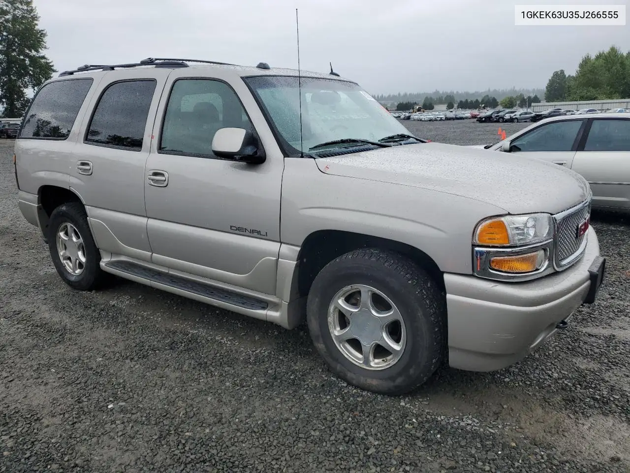 2005 GMC Yukon Denali VIN: 1GKEK63U35J266555 Lot: 62928035