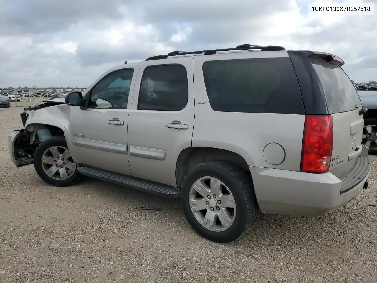 2007 GMC Yukon VIN: 1GKFC130X7R257518 Lot: 44441555