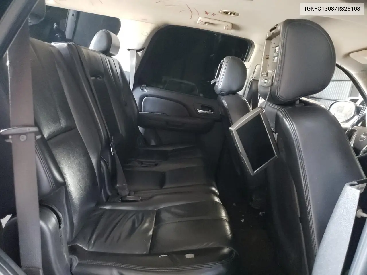 2007 GMC Yukon VIN: 1GKFC13087R326108 Lot: 53000565