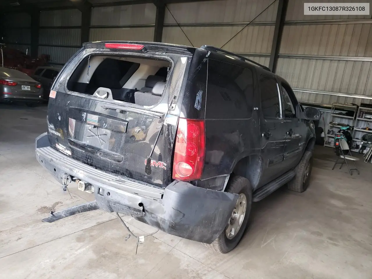 2007 GMC Yukon VIN: 1GKFC13087R326108 Lot: 53000565