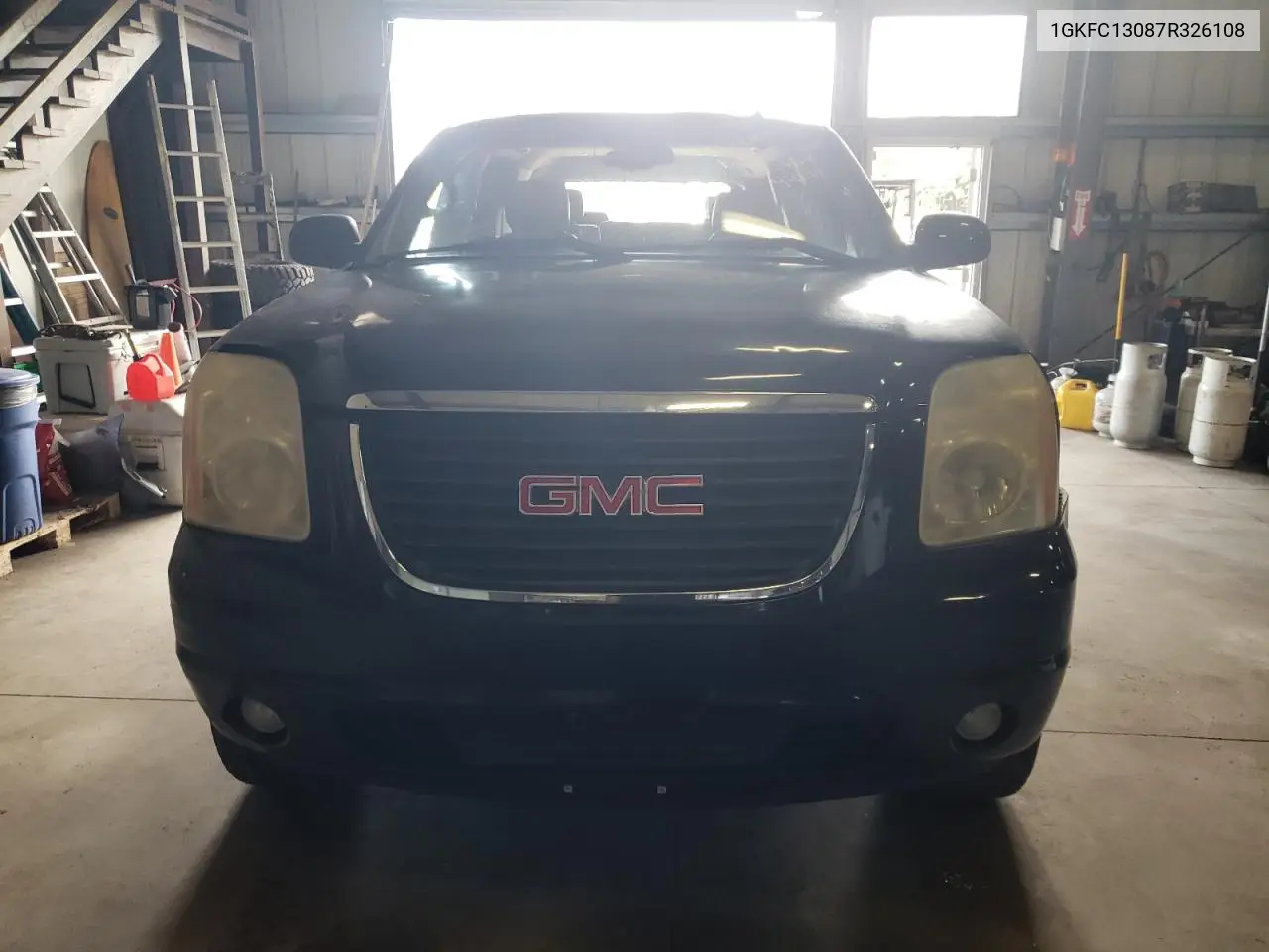 2007 GMC Yukon VIN: 1GKFC13087R326108 Lot: 53000565