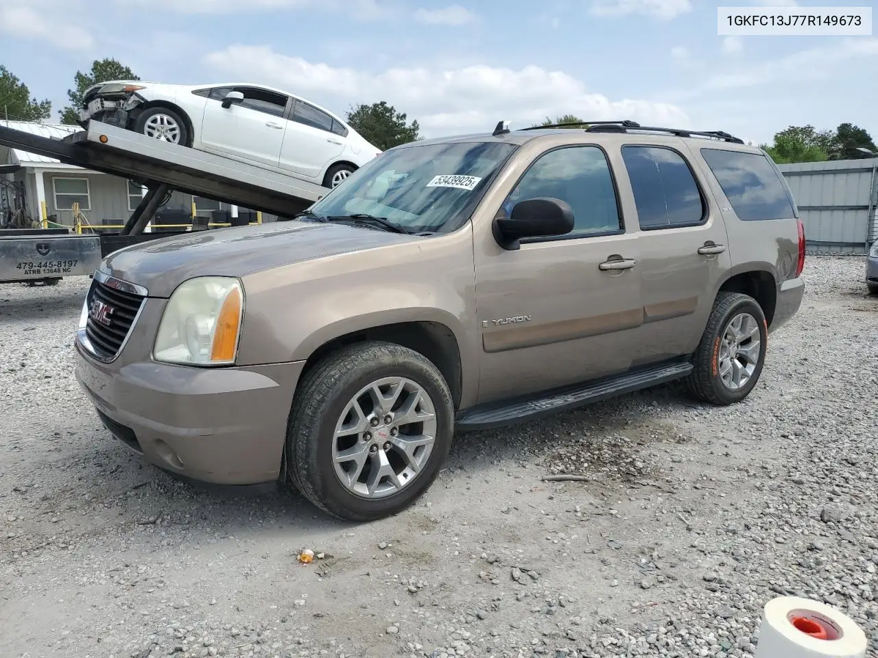 2007 GMC Yukon VIN: 1GKFC13J77R149673 Lot: 53439925
