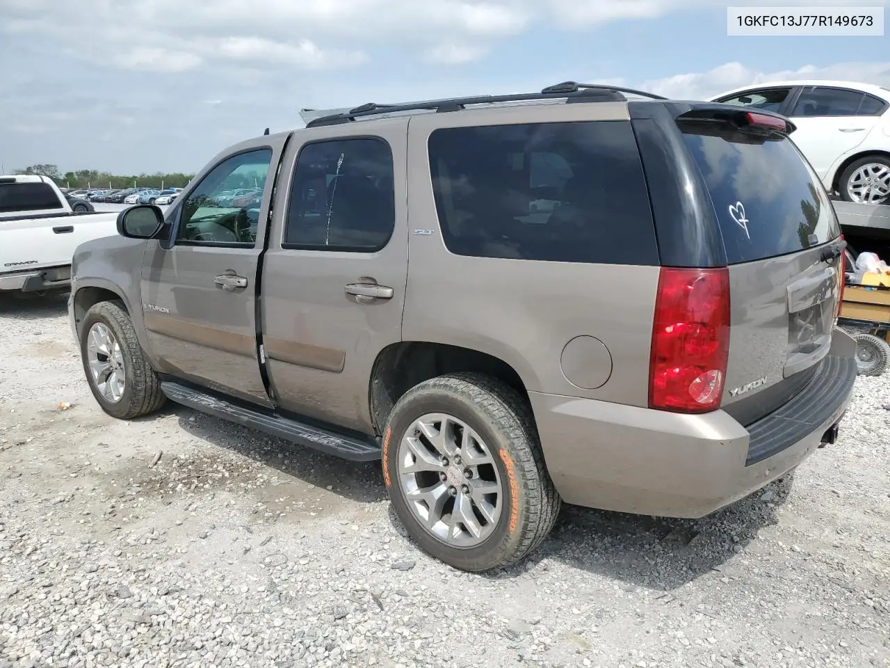 2007 GMC Yukon VIN: 1GKFC13J77R149673 Lot: 53439925