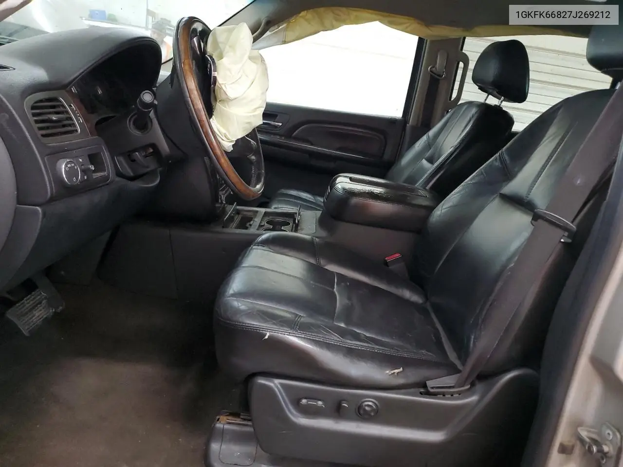 2007 GMC Yukon Xl Denali VIN: 1GKFK66827J269212 Lot: 56682755