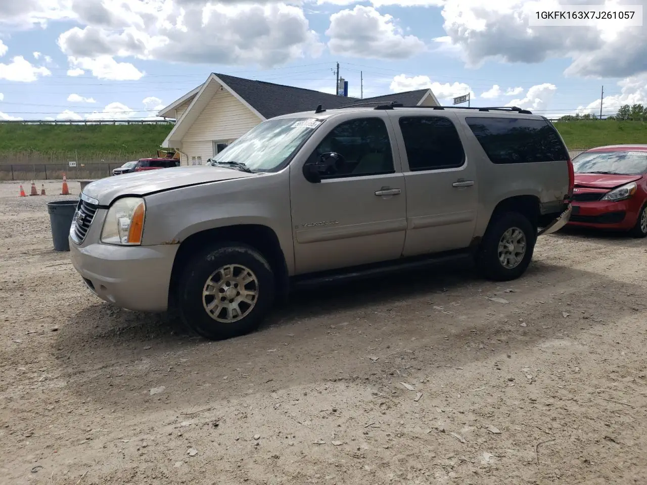 2007 GMC Yukon Xl K1500 VIN: 1GKFK163X7J261057 Lot: 56820955