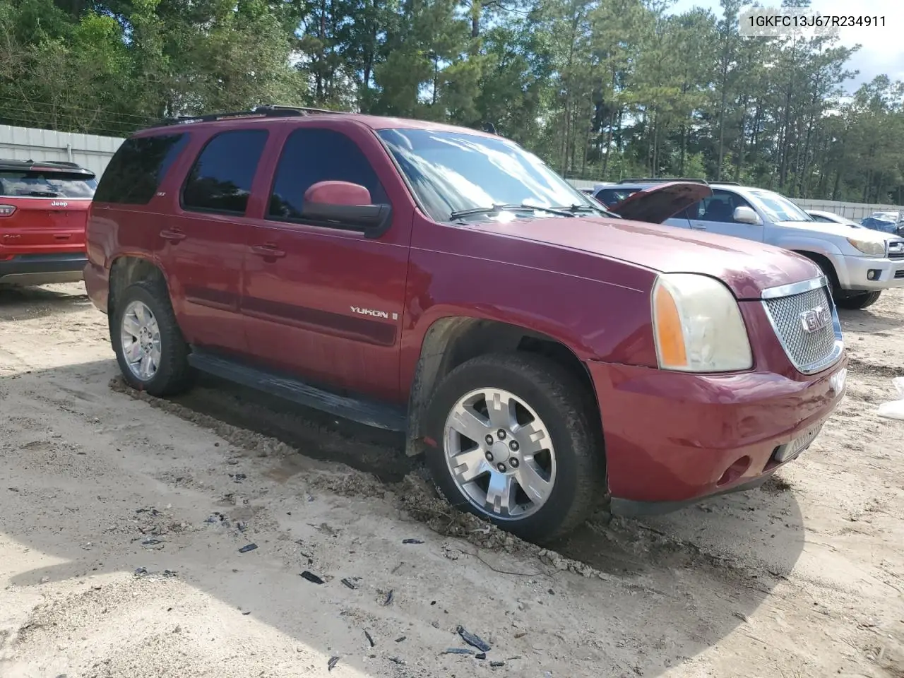 2007 GMC Yukon VIN: 1GKFC13J67R234911 Lot: 56944045