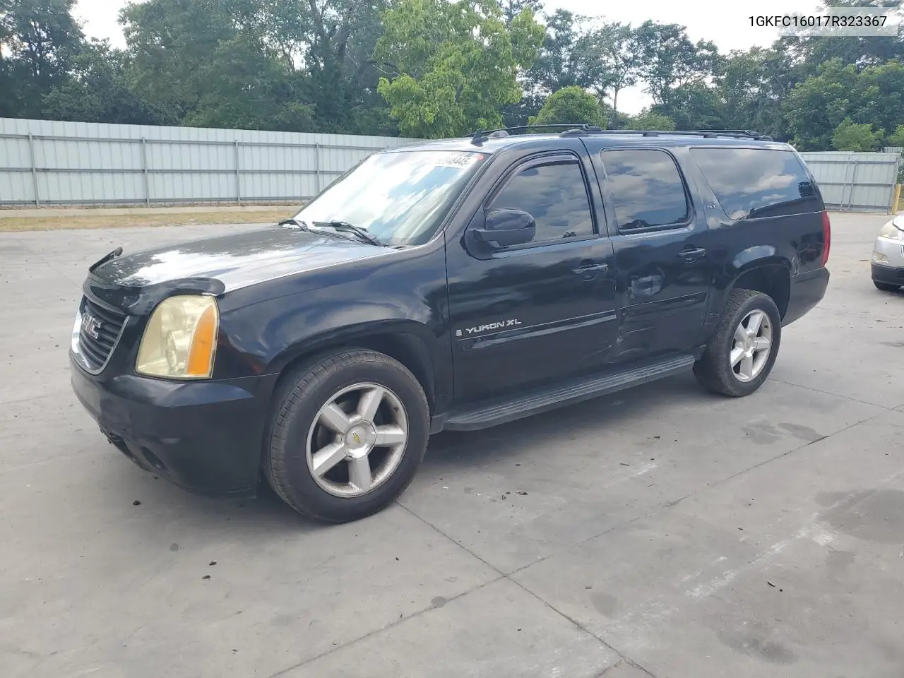 2007 GMC Yukon Xl C1500 VIN: 1GKFC16017R323367 Lot: 62348445