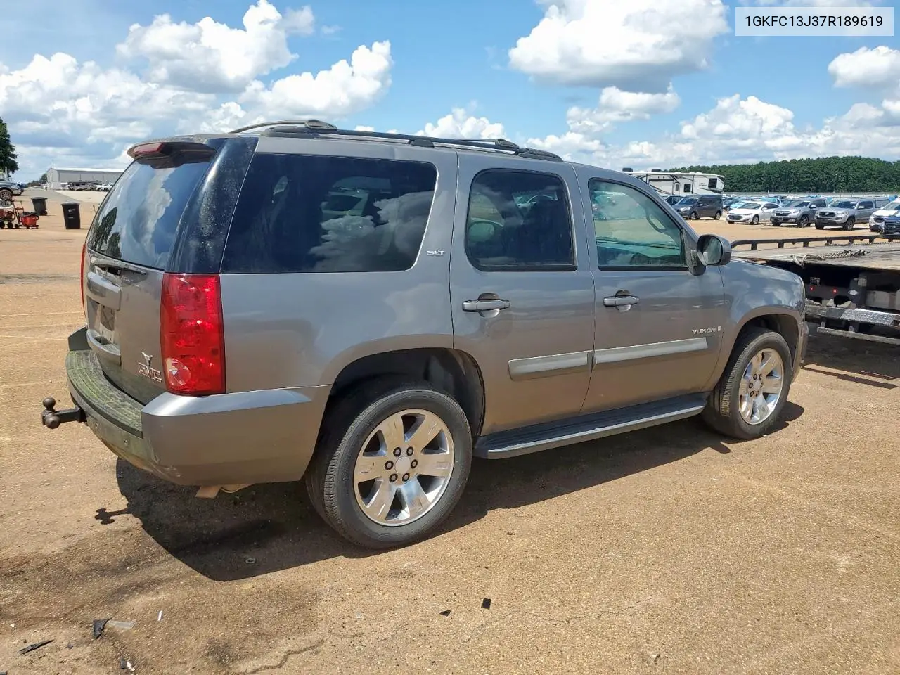 2007 GMC Yukon VIN: 1GKFC13J37R189619 Lot: 62672535
