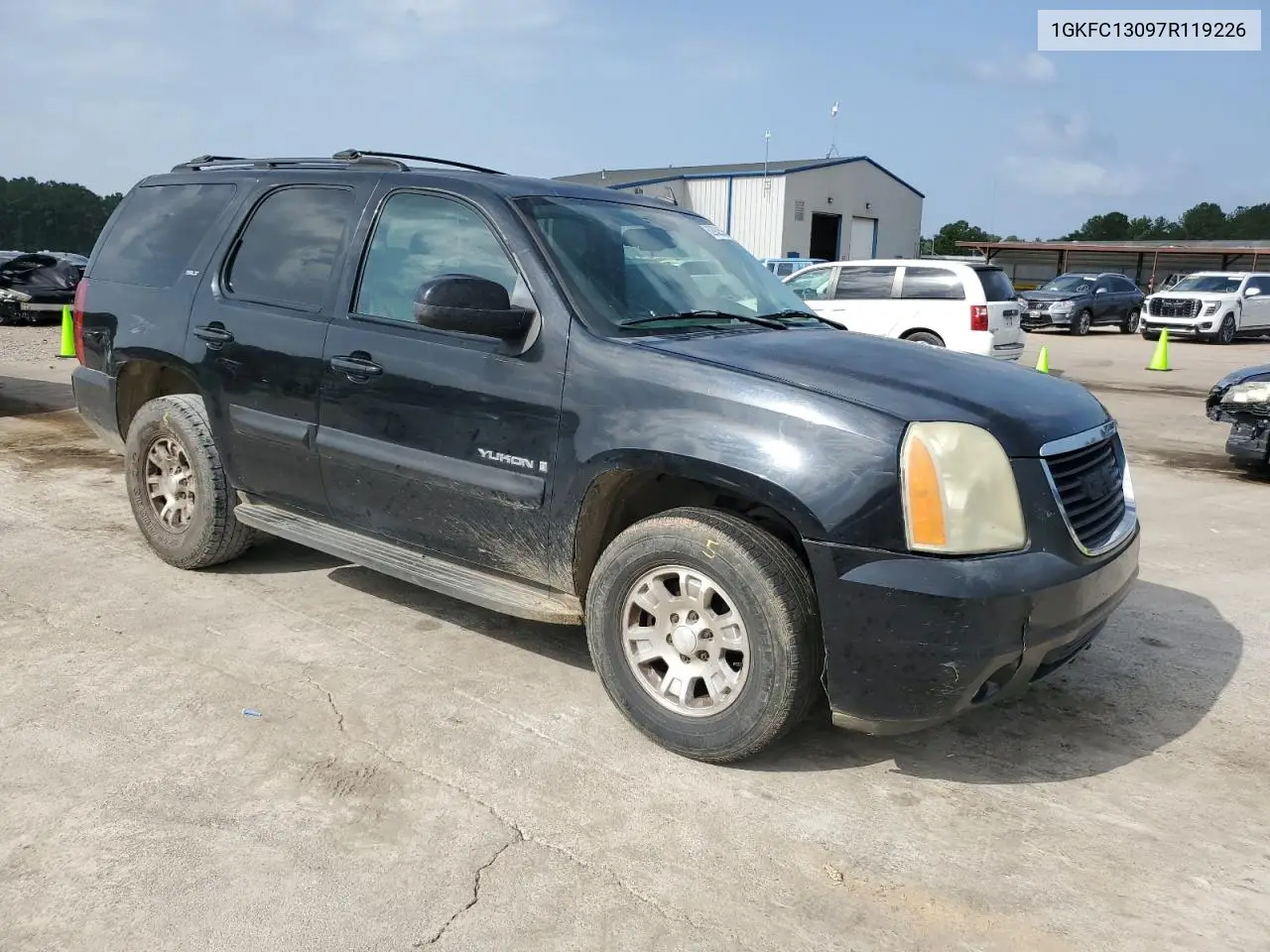 2007 GMC Yukon VIN: 1GKFC13097R119226 Lot: 62902535