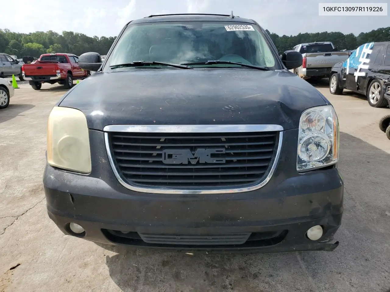 2007 GMC Yukon VIN: 1GKFC13097R119226 Lot: 62902535