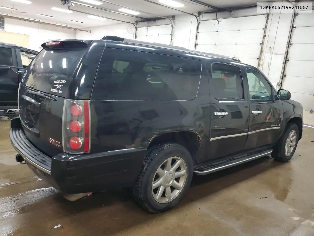 2009 GMC Yukon Xl Denali VIN: 1GKFK06219R241057 Lot: 60707885