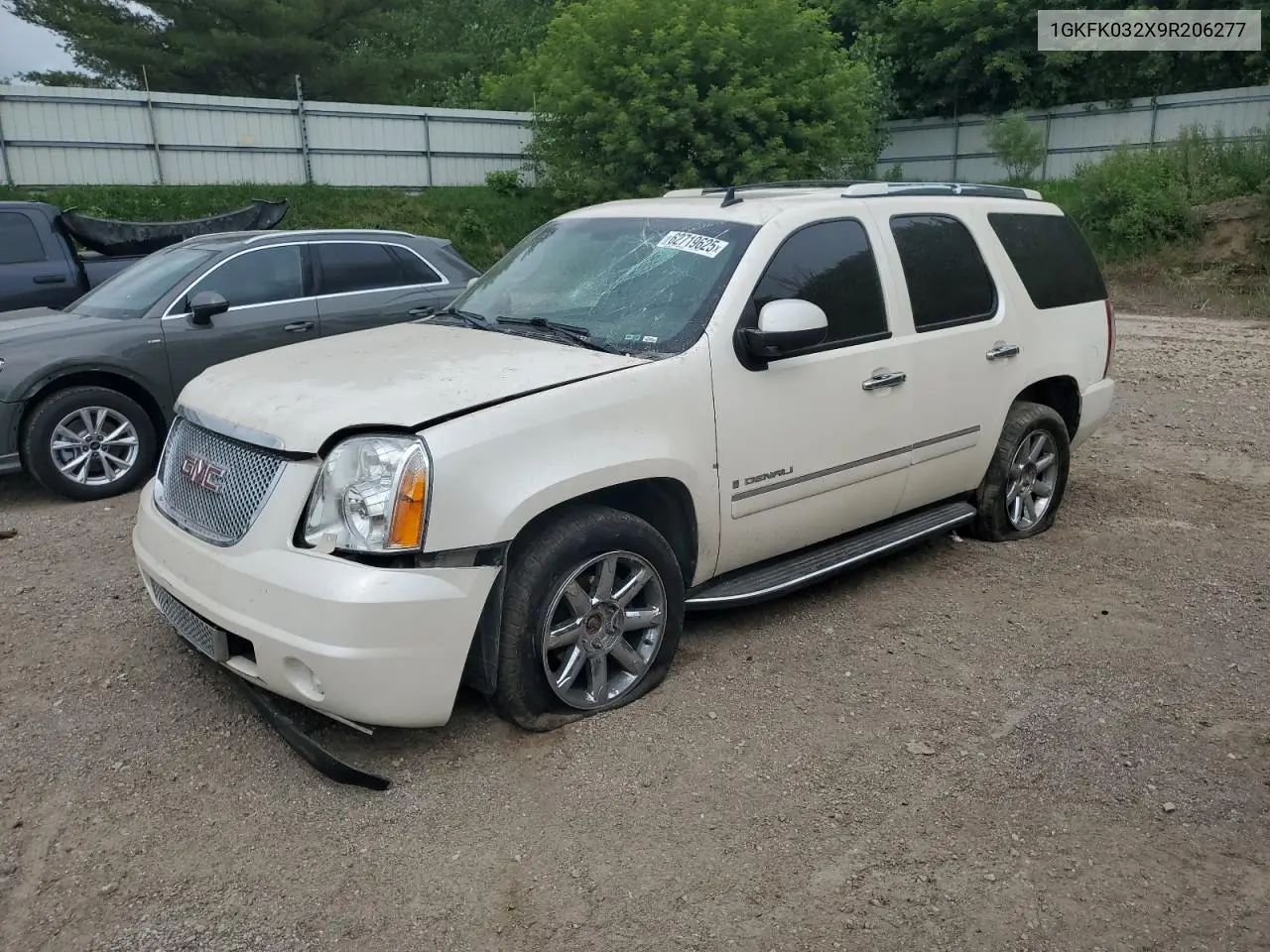 2009 GMC Yukon Denali VIN: 1GKFK032X9R206277 Lot: 62719625