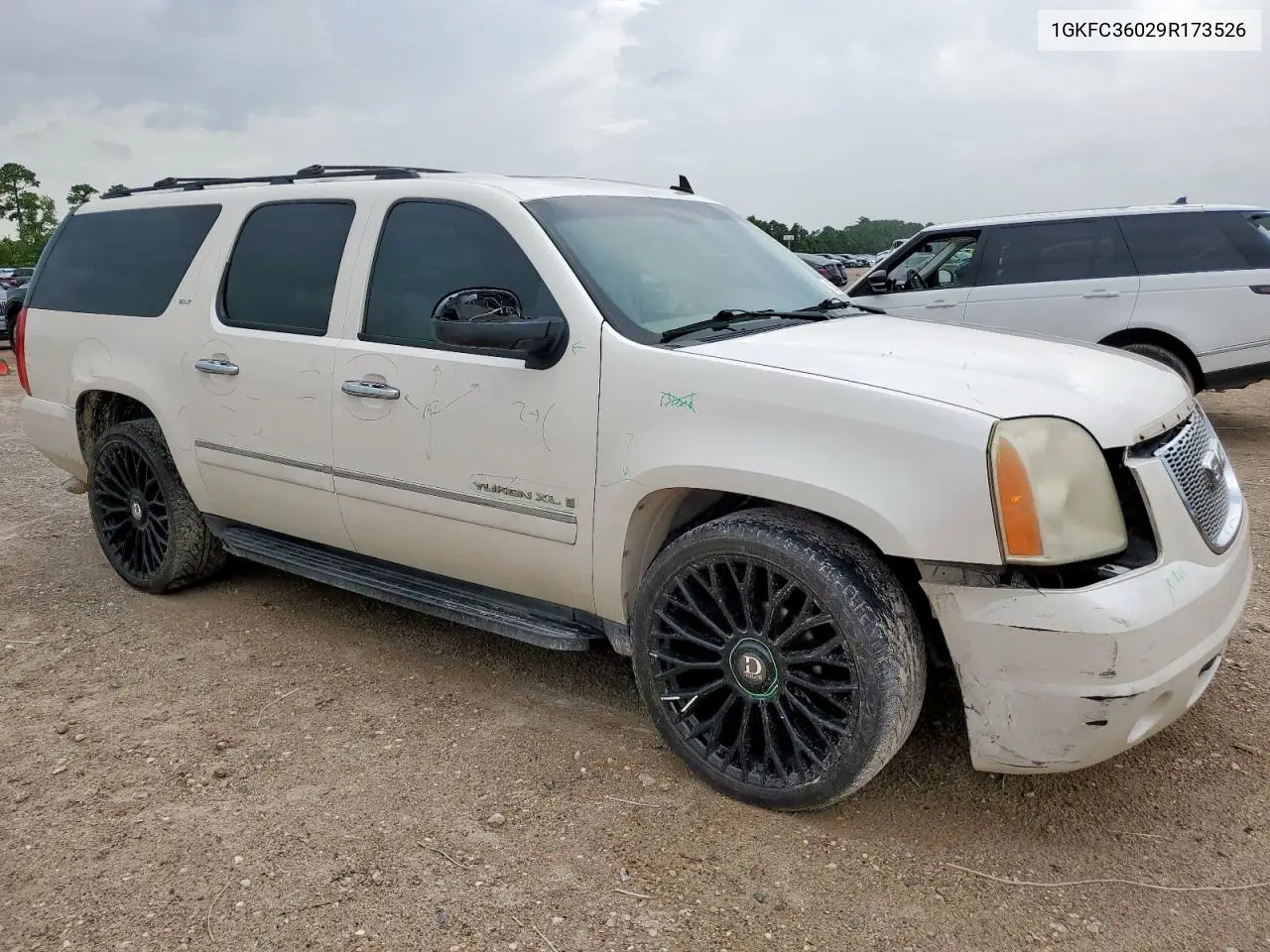 2009 GMC Yukon Xl C1500 Slt VIN: 1GKFC36029R173526 Lot: 62776015