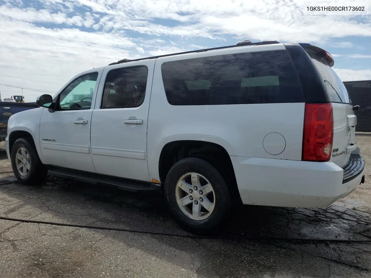 2012 GMC Yukon Xl C1500 Sle VIN: 1GKS1HE00CR173602 Lot: 56433135