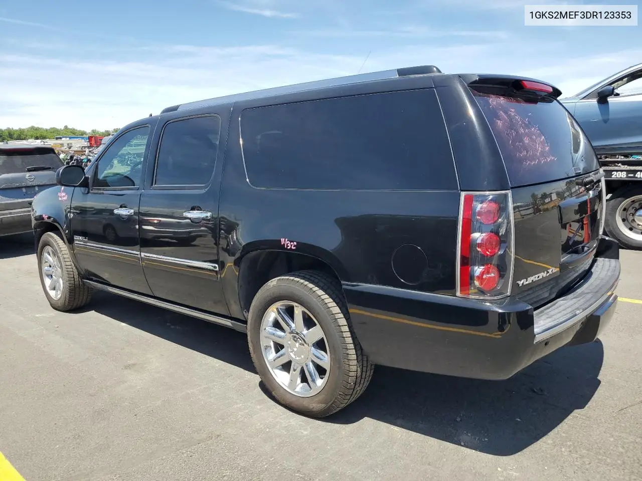 2013 GMC Yukon Xl Denali VIN: 1GKS2MEF3DR123353 Lot: 62858855