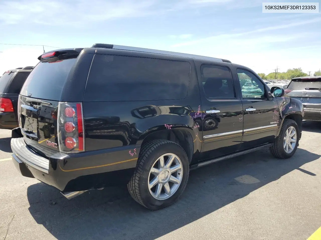 2013 GMC Yukon Xl Denali VIN: 1GKS2MEF3DR123353 Lot: 62858855