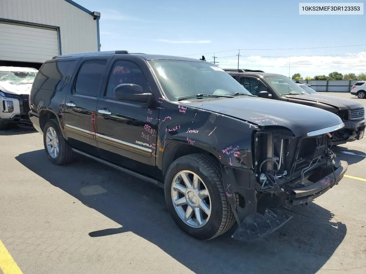 2013 GMC Yukon Xl Denali VIN: 1GKS2MEF3DR123353 Lot: 62858855