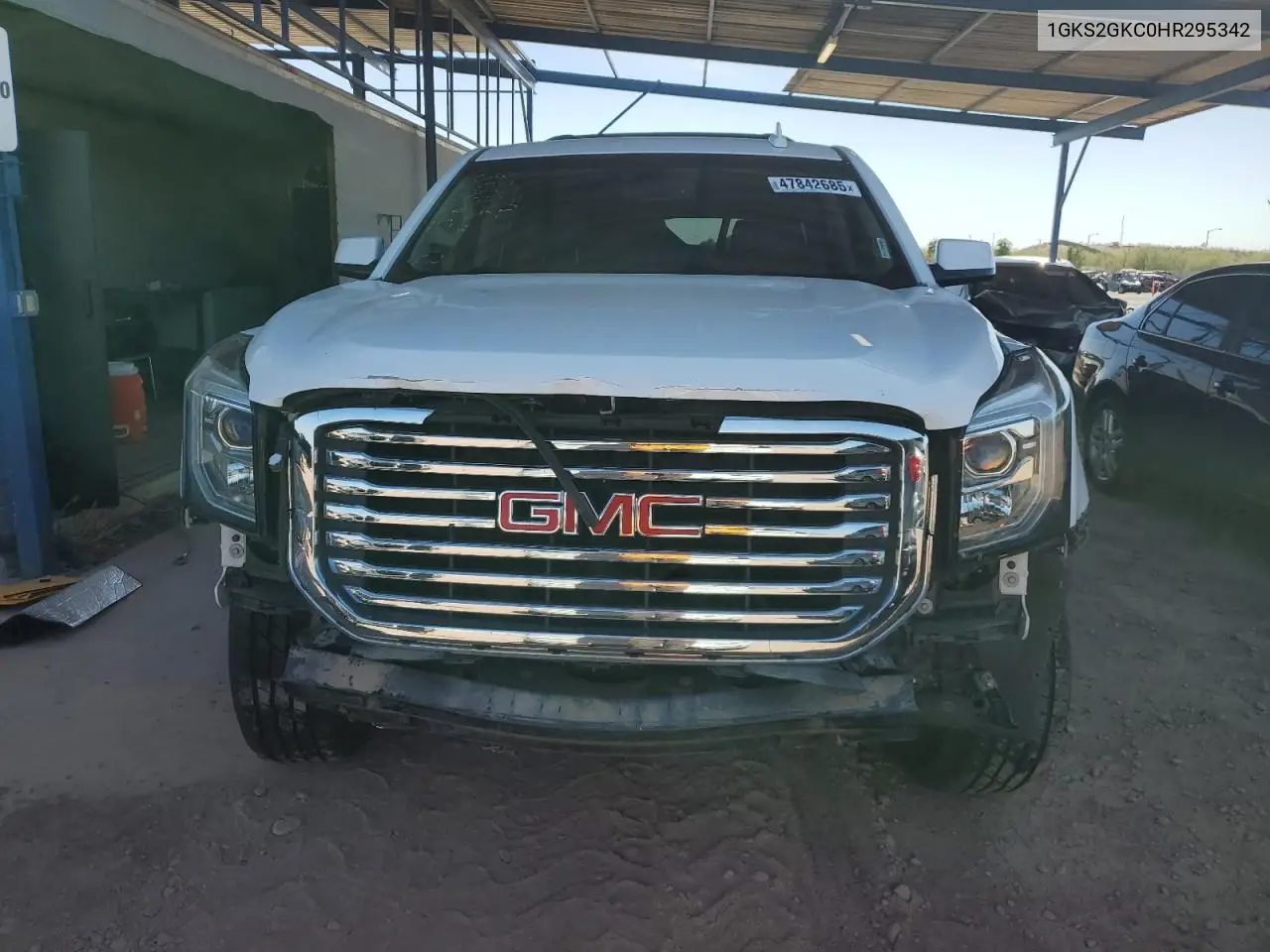 2017 GMC Yukon Xl K1500 Slt VIN: 1GKS2GKC0HR295342 Lot: 47842685