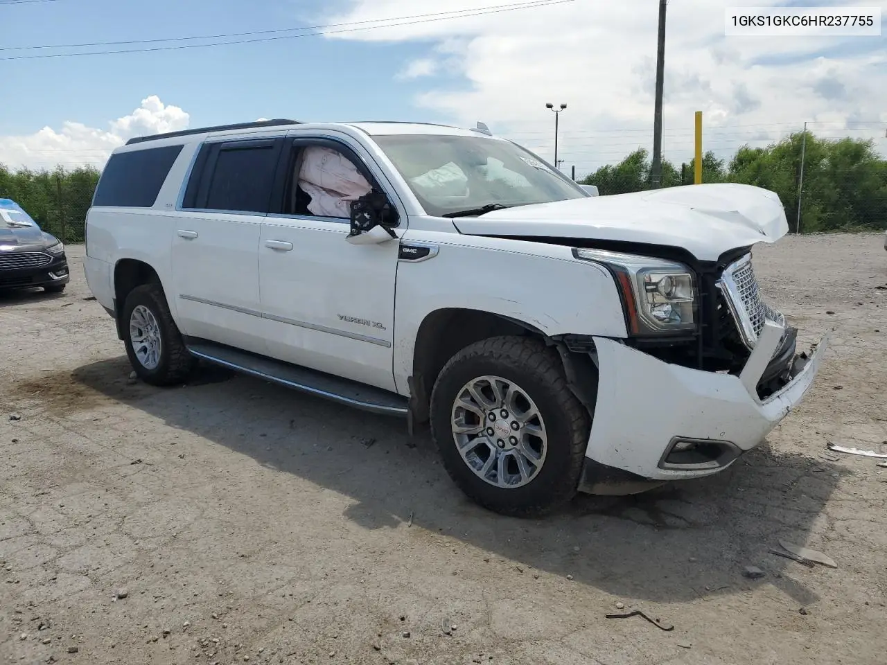 2017 GMC Yukon Xl C1500 Slt VIN: 1GKS1GKC6HR237755 Lot: 62642015