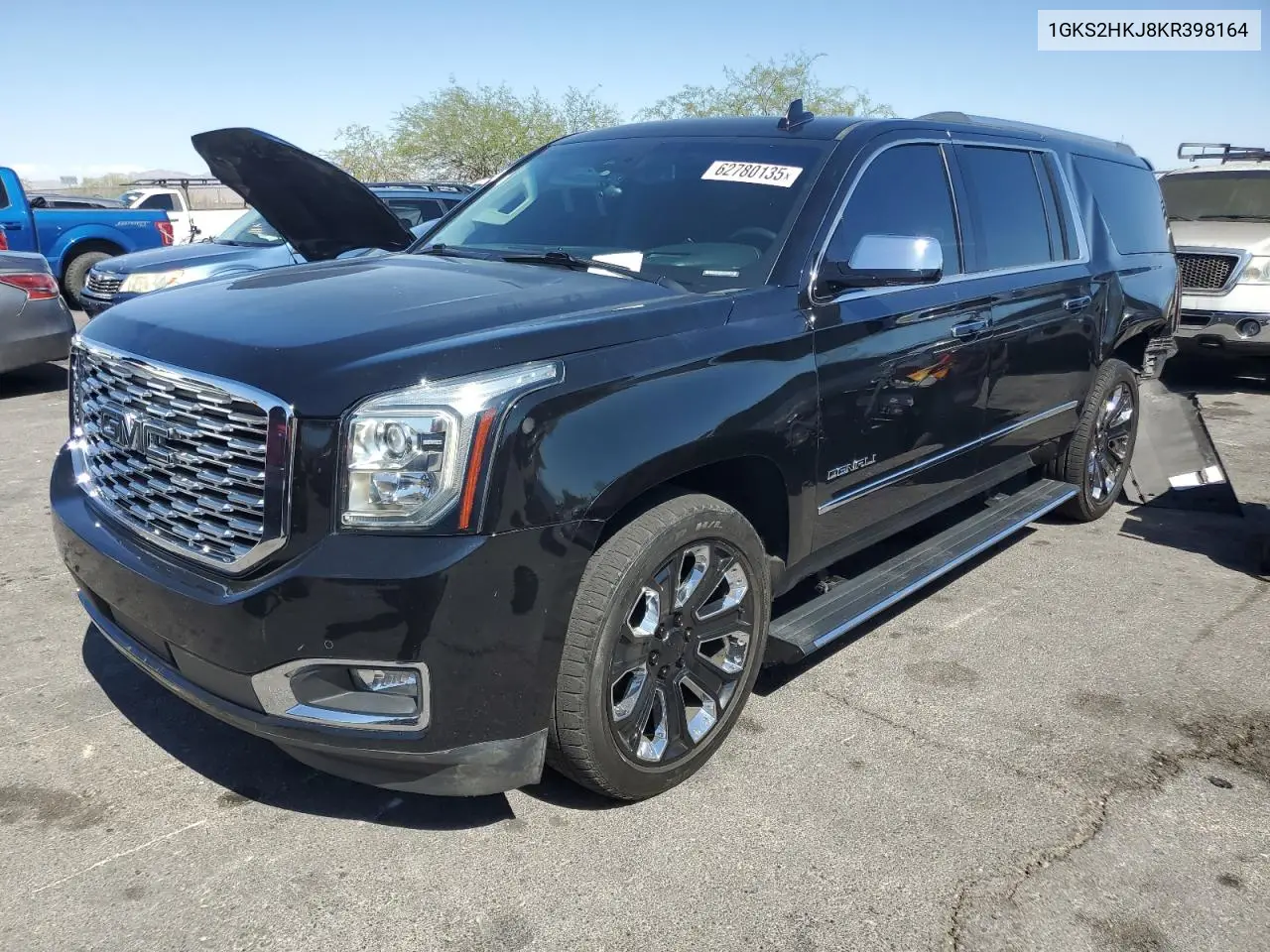 2019 GMC Yukon Xl Denali VIN: 1GKS2HKJ8KR398164 Lot: 62780135