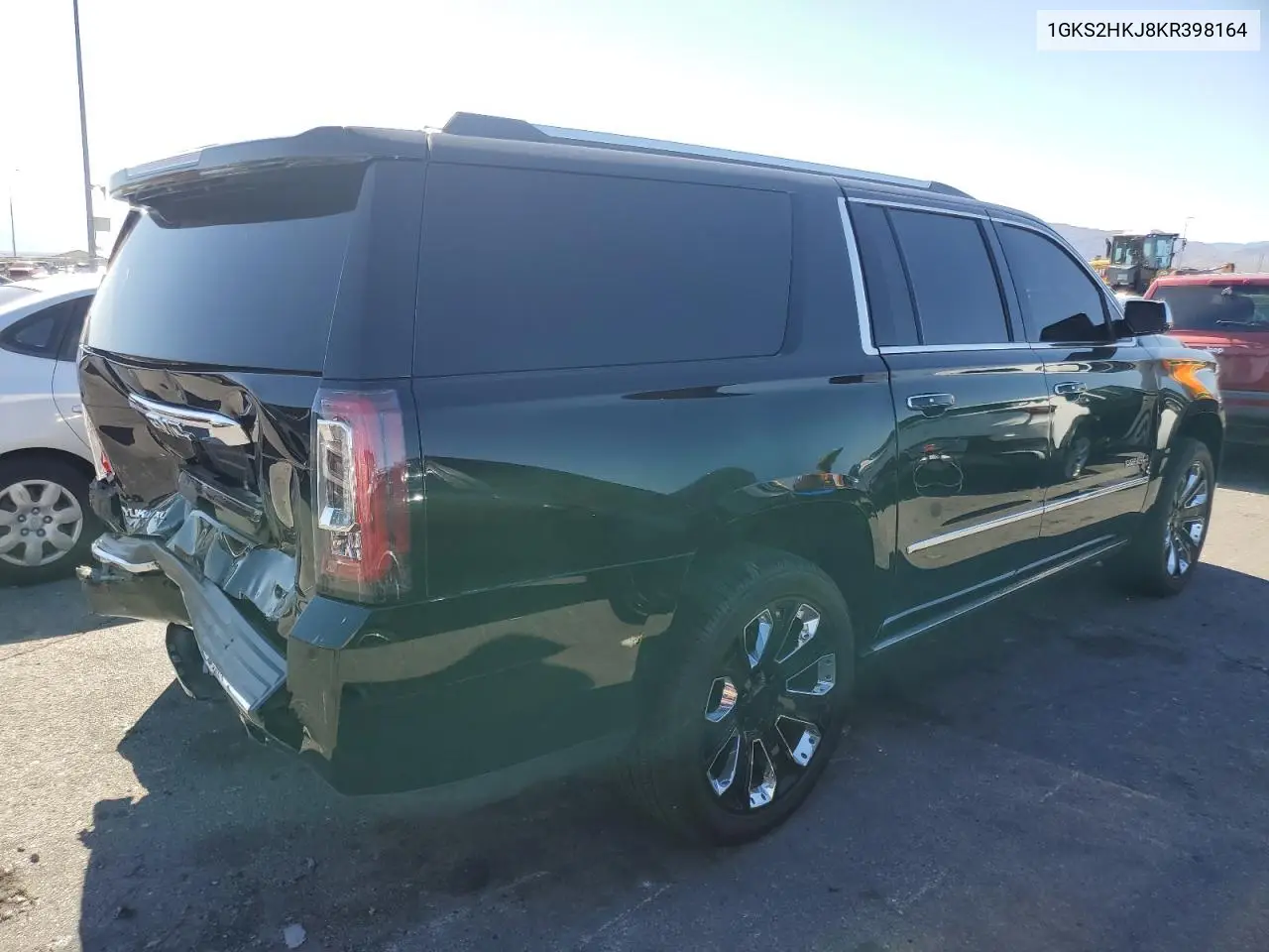 2019 GMC Yukon Xl Denali VIN: 1GKS2HKJ8KR398164 Lot: 62780135