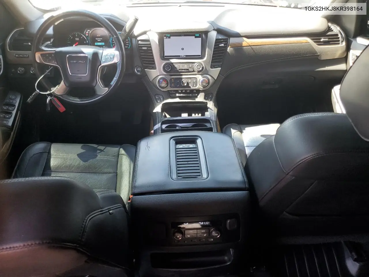 2019 GMC Yukon Xl Denali VIN: 1GKS2HKJ8KR398164 Lot: 62780135