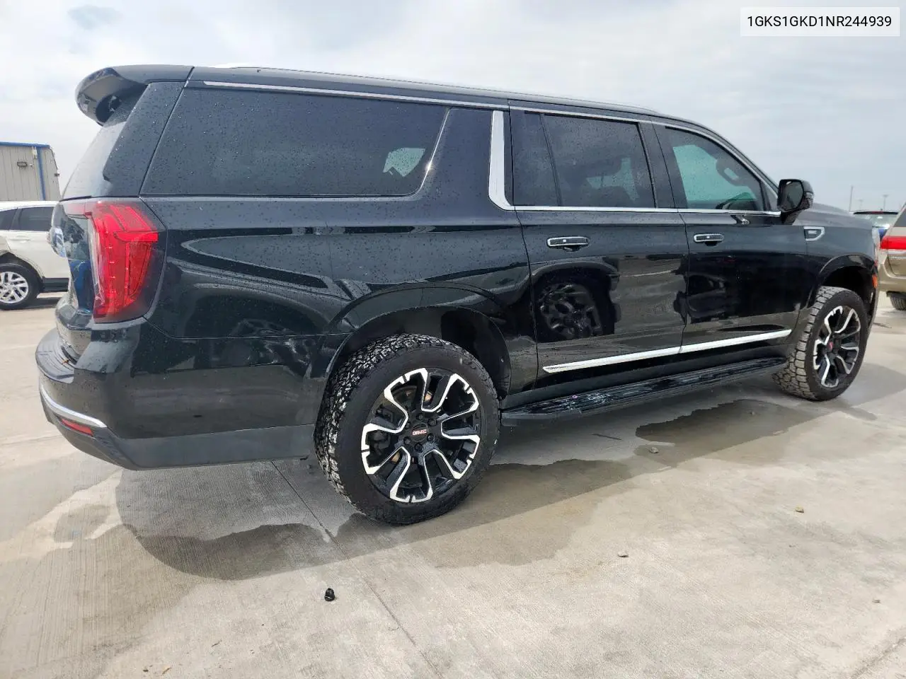 2022 GMC Yukon Xl C1500 Slt VIN: 1GKS1GKD1NR244939 Lot: 58986435