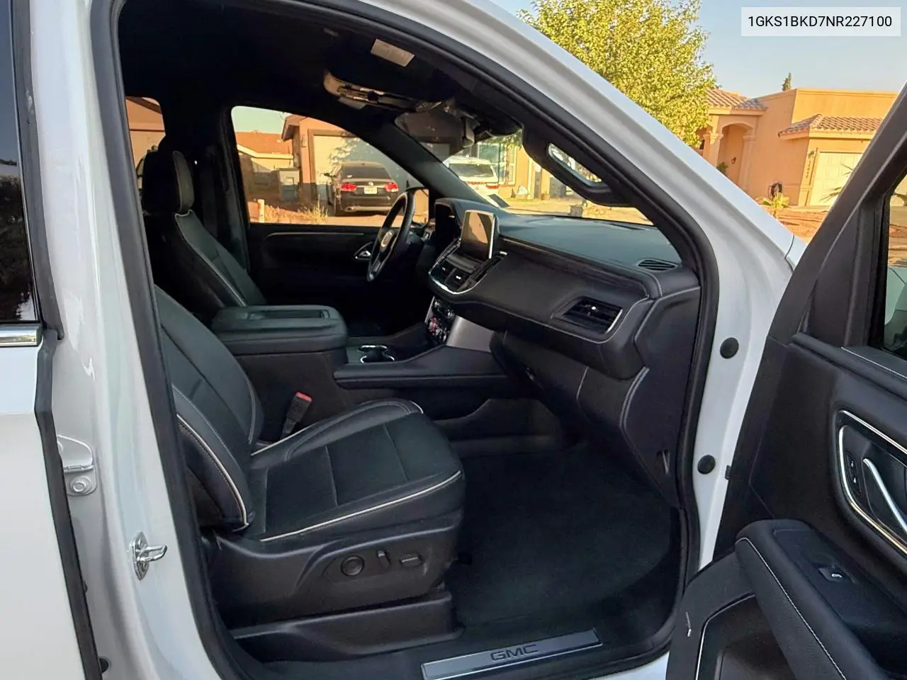 2022 GMC Yukon Slt VIN: 1GKS1BKD7NR227100 Lot: 59168815