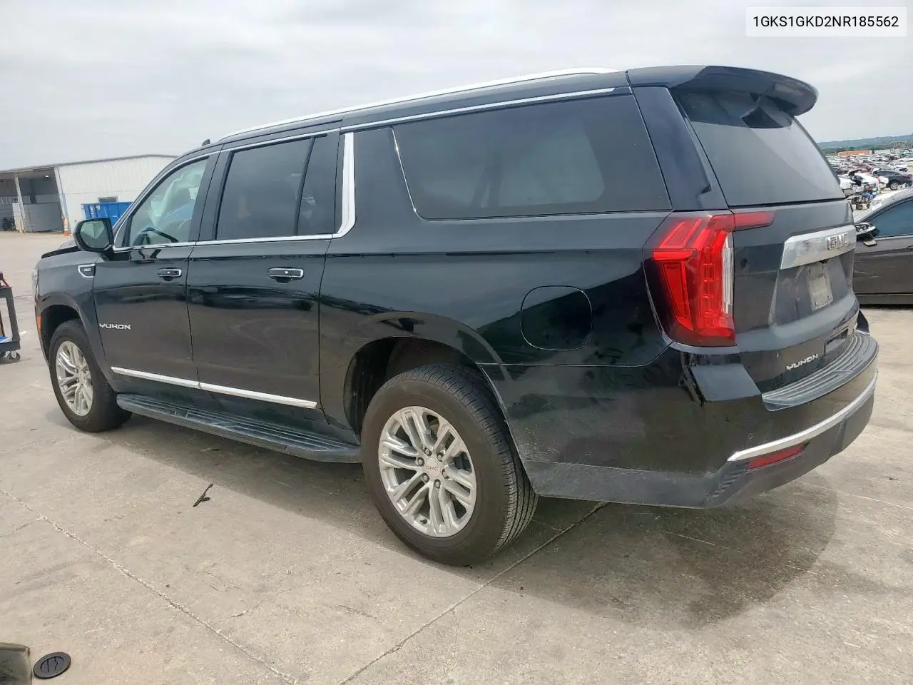 2022 GMC Yukon Xl C1500 Slt VIN: 1GKS1GKD2NR185562 Lot: 59724135