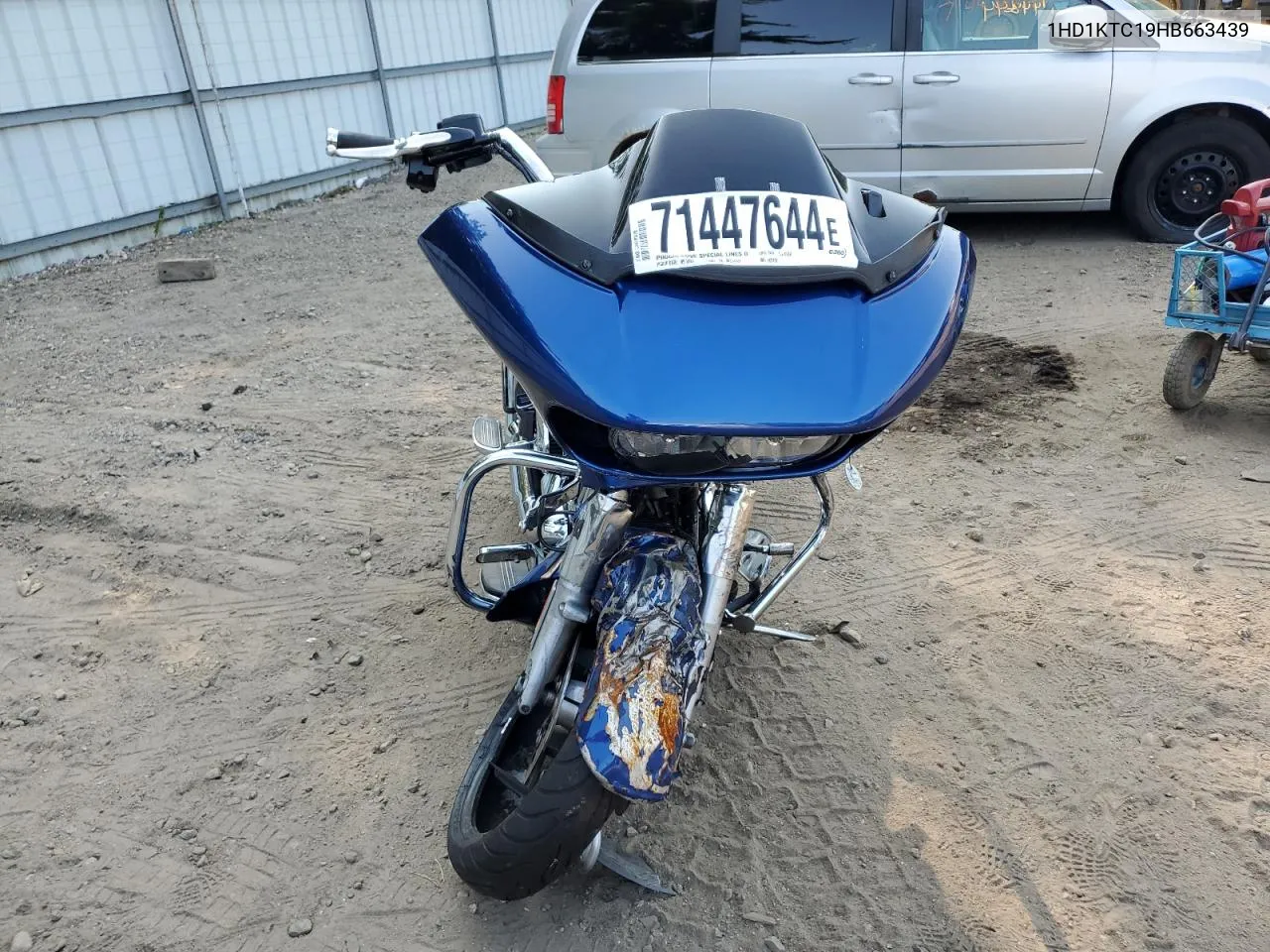 2017 Harley-Davidson Fltrxs Road Glide Special VIN: 1HD1KTC19HB663439 Lot: 71447644