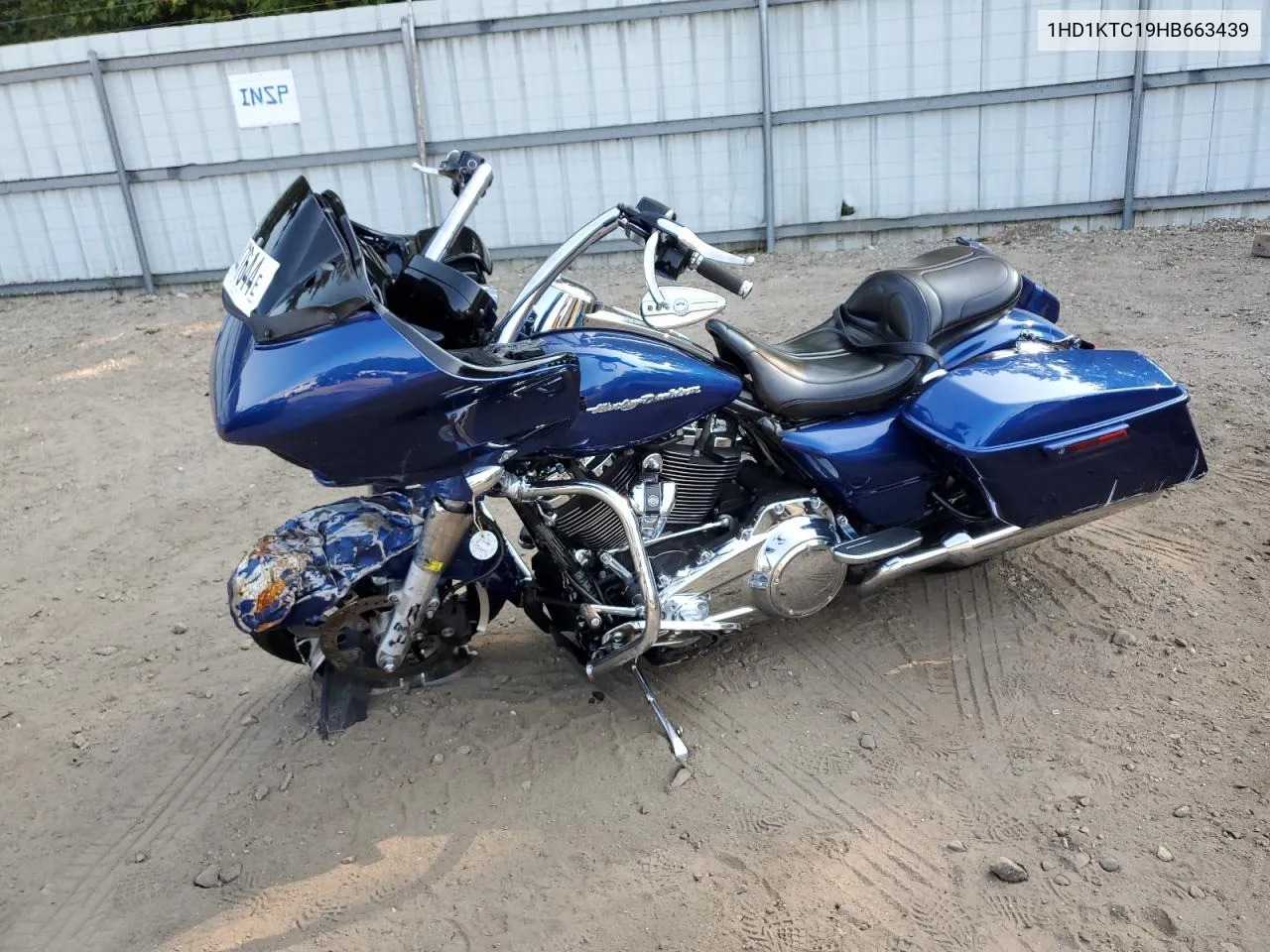 2017 Harley-Davidson Fltrxs Road Glide Special VIN: 1HD1KTC19HB663439 Lot: 71447644