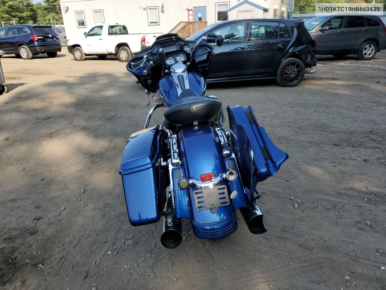 2017 Harley-Davidson Fltrxs Road Glide Special VIN: 1HD1KTC19HB663439 Lot: 71447644