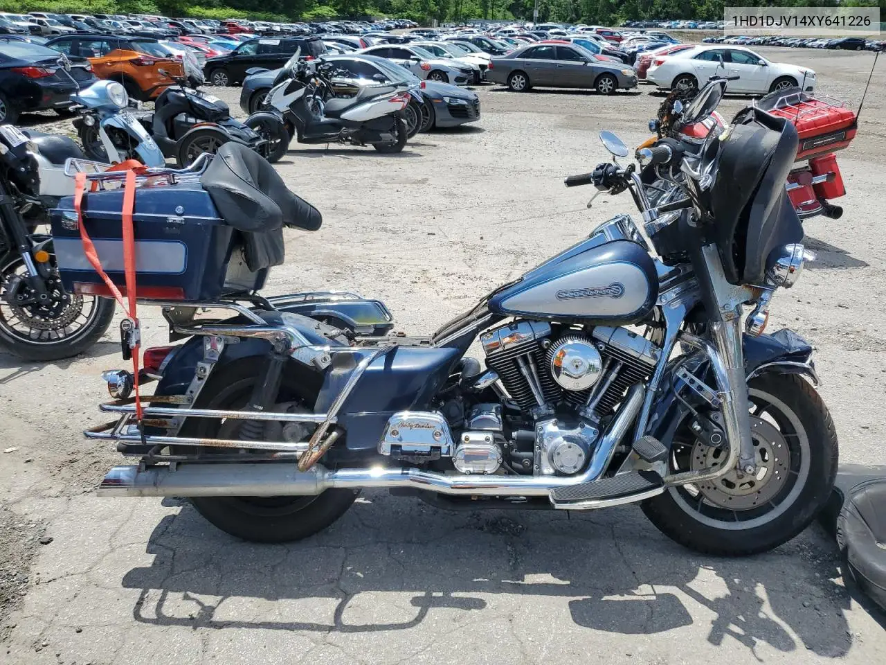 1999 Harley-Davidson Flht Classic VIN: 1HD1DJV14XY641226 Lot: 61581505