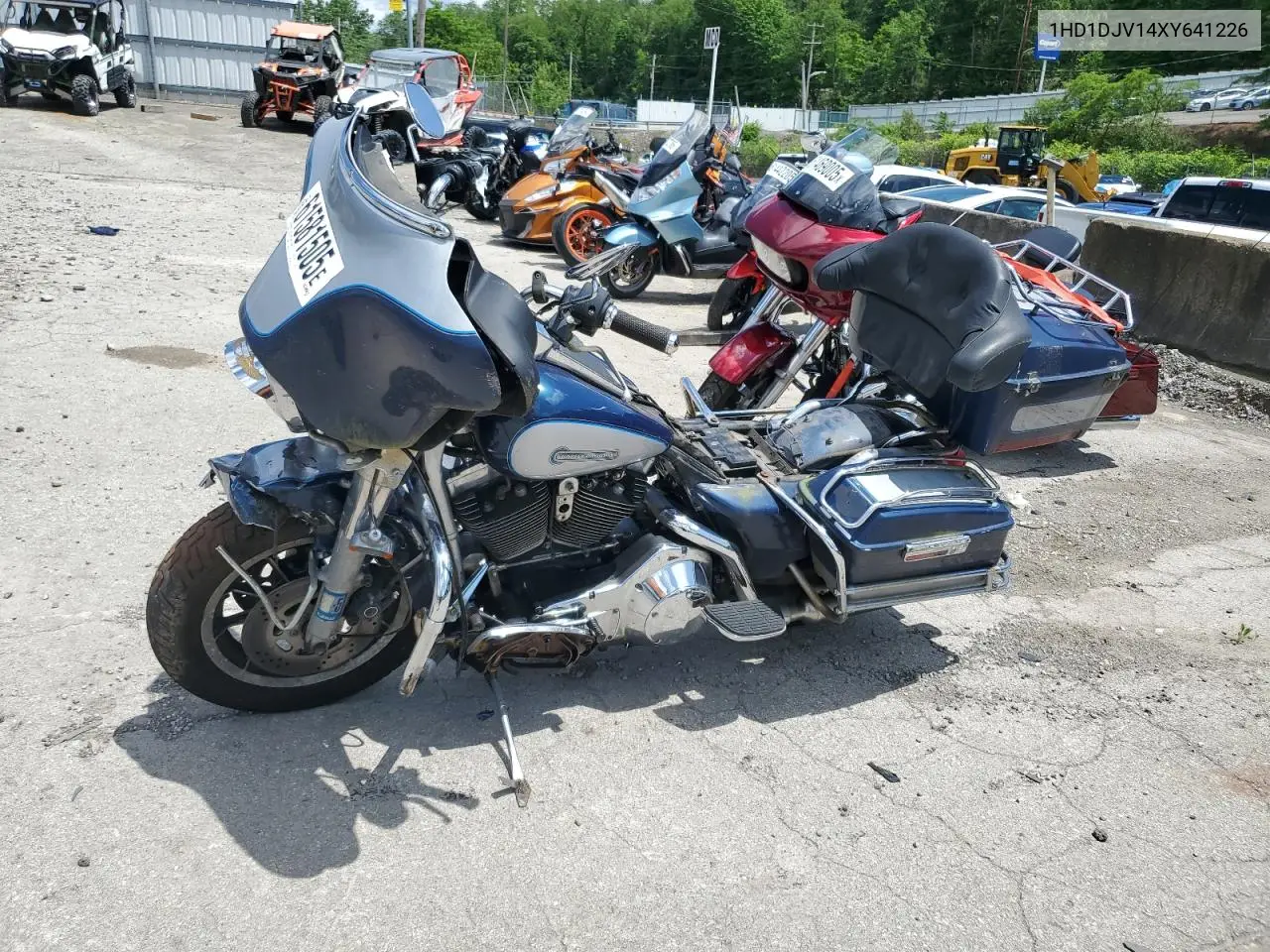 1999 Harley-Davidson Flht Classic VIN: 1HD1DJV14XY641226 Lot: 61581505