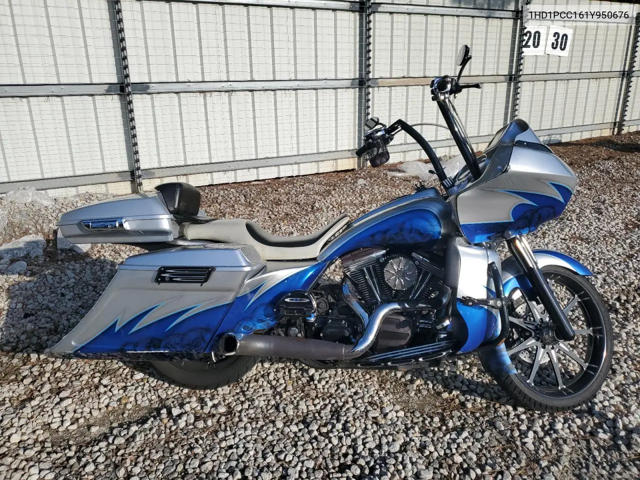 2001 Harley-Davidson Fltrsei2 VIN: 1HD1PCC161Y950676 Lot: 57596875