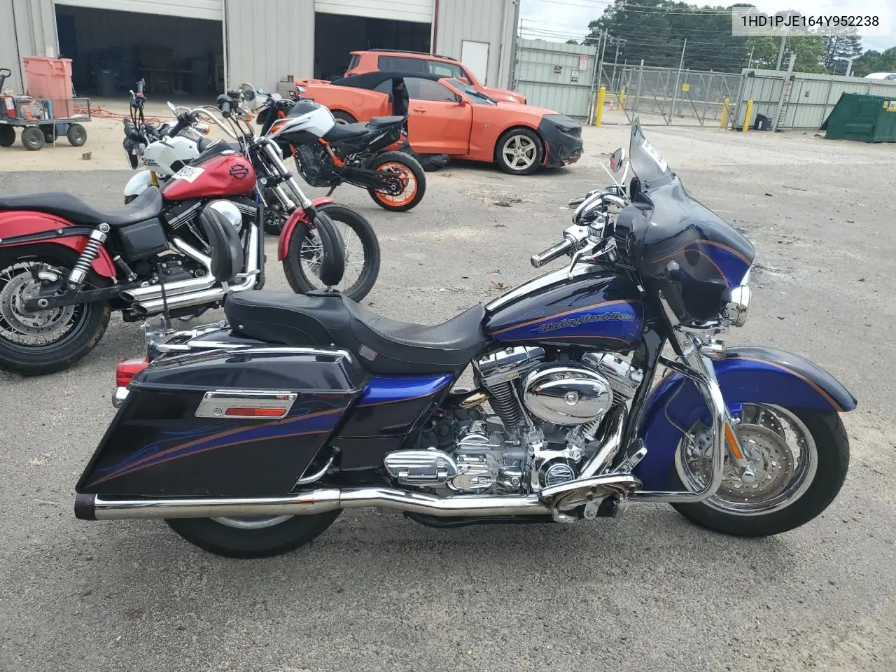 2004 Harley-Davidson Flhtcse VIN: 1HD1PJE164Y952238 Lot: 55279195